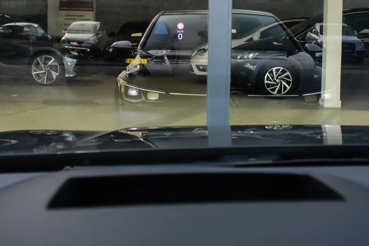 2.0 TSI R 4Motion PANO HUD LEER H&K AKRA BTW
