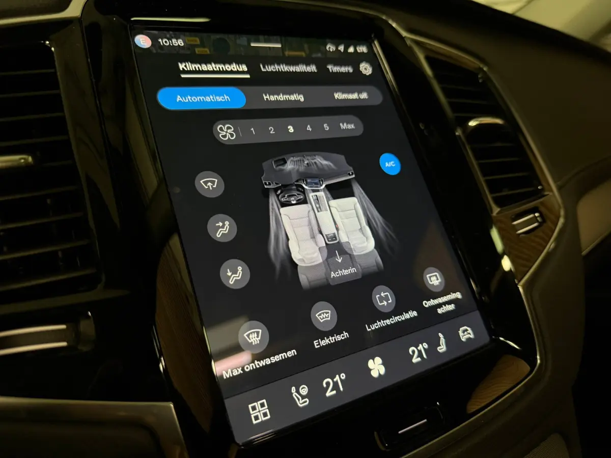 T8 AWD Recharge Plus Bright | Luchtvering | Trekhaak | 360 Camera | Harman Kardon | 455pk | Adaptieve Cruise Control | Stoelverwarming voor+achter | Stuurwielverwarming | Schuifdak | Full LE