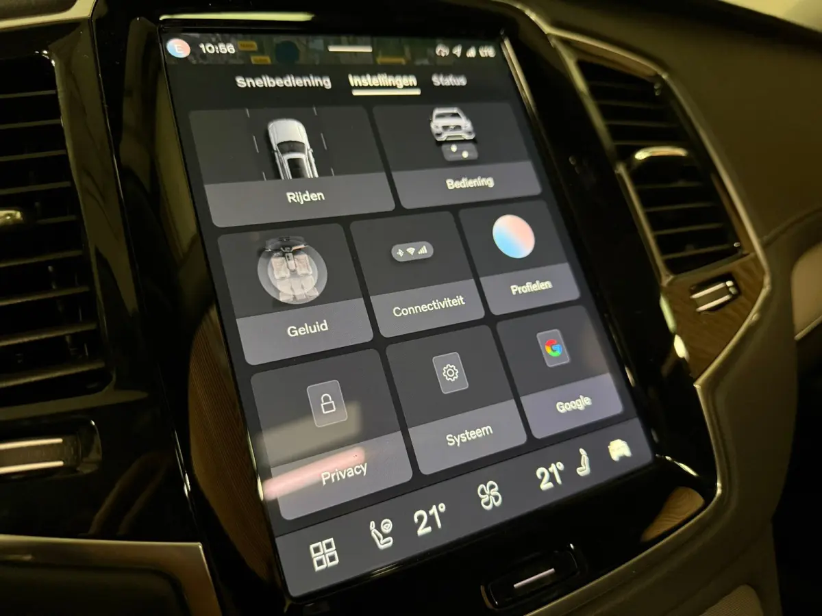 T8 AWD Recharge Plus Bright | Luchtvering | Trekhaak | 360 Camera | Harman Kardon | 455pk | Adaptieve Cruise Control | Stoelverwarming voor+achter | Stuurwielverwarming | Schuifdak | Full LE