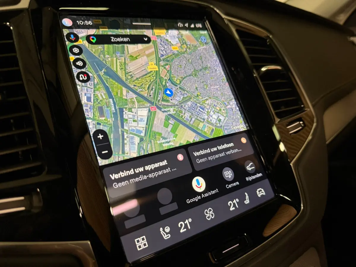 T8 AWD Recharge Plus Bright | Luchtvering | Trekhaak | 360 Camera | Harman Kardon | 455pk | Adaptieve Cruise Control | Stoelverwarming voor+achter | Stuurwielverwarming | Schuifdak | Full LE
