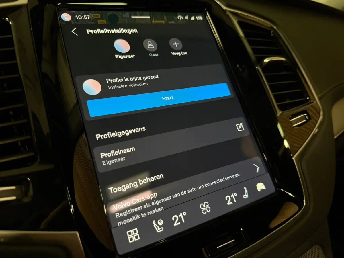 T8 AWD Recharge Plus Bright | Luchtvering | Trekhaak | 360 Camera | Harman Kardon | 455pk | Adaptieve Cruise Control | Stoelverwarming voor+achter | Stuurwielverwarming | Schuifdak | Full LE