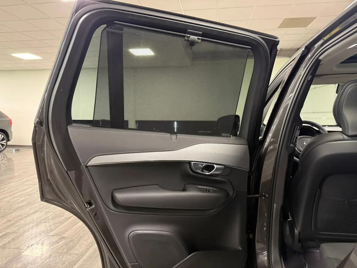 T8 AWD Recharge Plus Bright | Luchtvering | Trekhaak | 360 Camera | Harman Kardon | 455pk | Adaptieve Cruise Control | Stoelverwarming voor+achter | Stuurwielverwarming | Schuifdak | Full LE