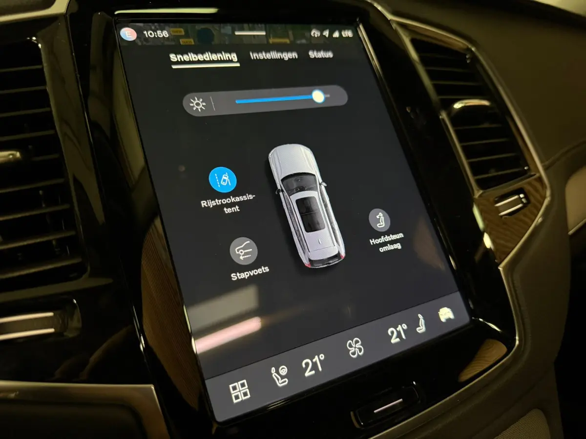 T8 AWD Recharge Plus Bright | Luchtvering | Trekhaak | 360 Camera | Harman Kardon | 455pk | Adaptieve Cruise Control | Stoelverwarming voor+achter | Stuurwielverwarming | Schuifdak | Full LE