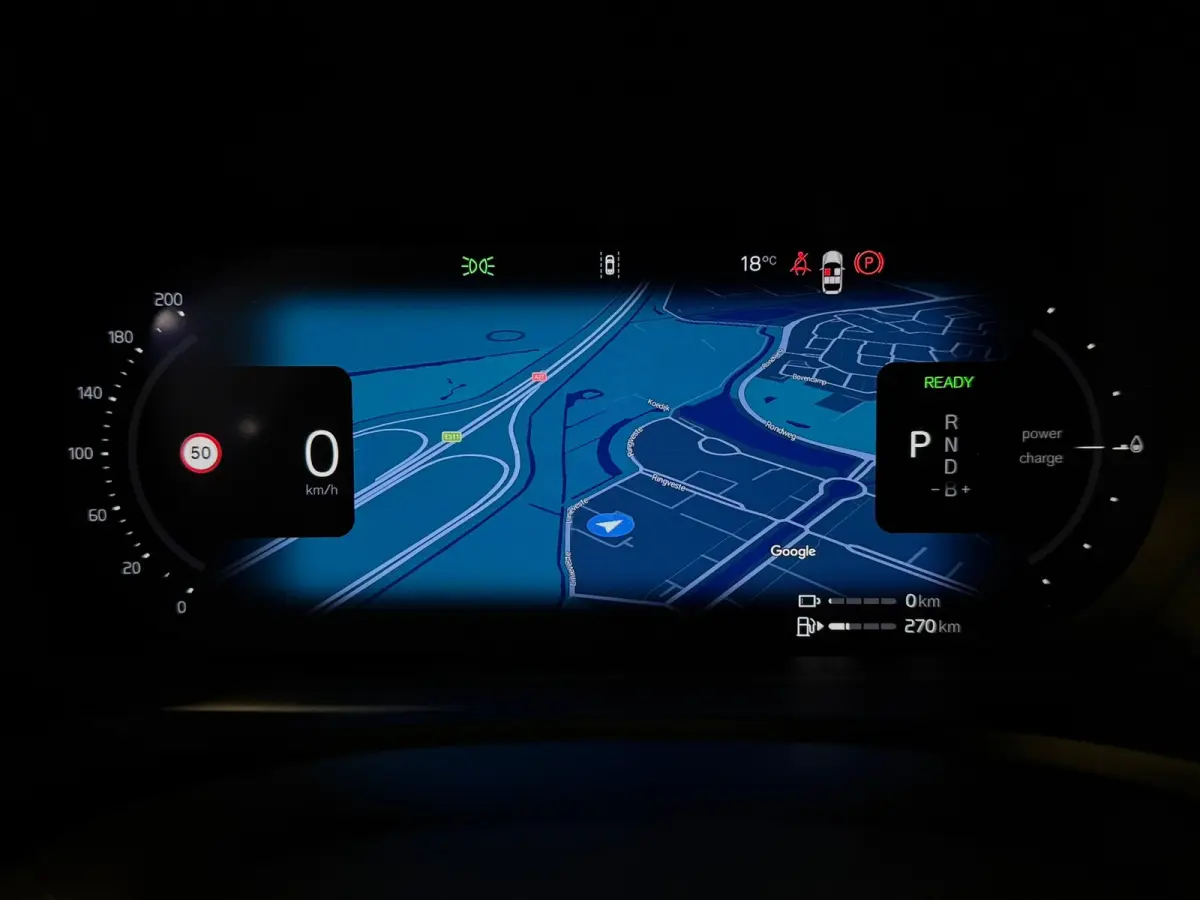 T8 AWD Recharge Ultra Dark | Trekhaak | 360 Camera | Schuifdak | 455pk | Crystal White | Head-Up Display | Harman Kardon | Adaptieve Cruise Control | Stoelverwarming voor+achter | Stuurwielv