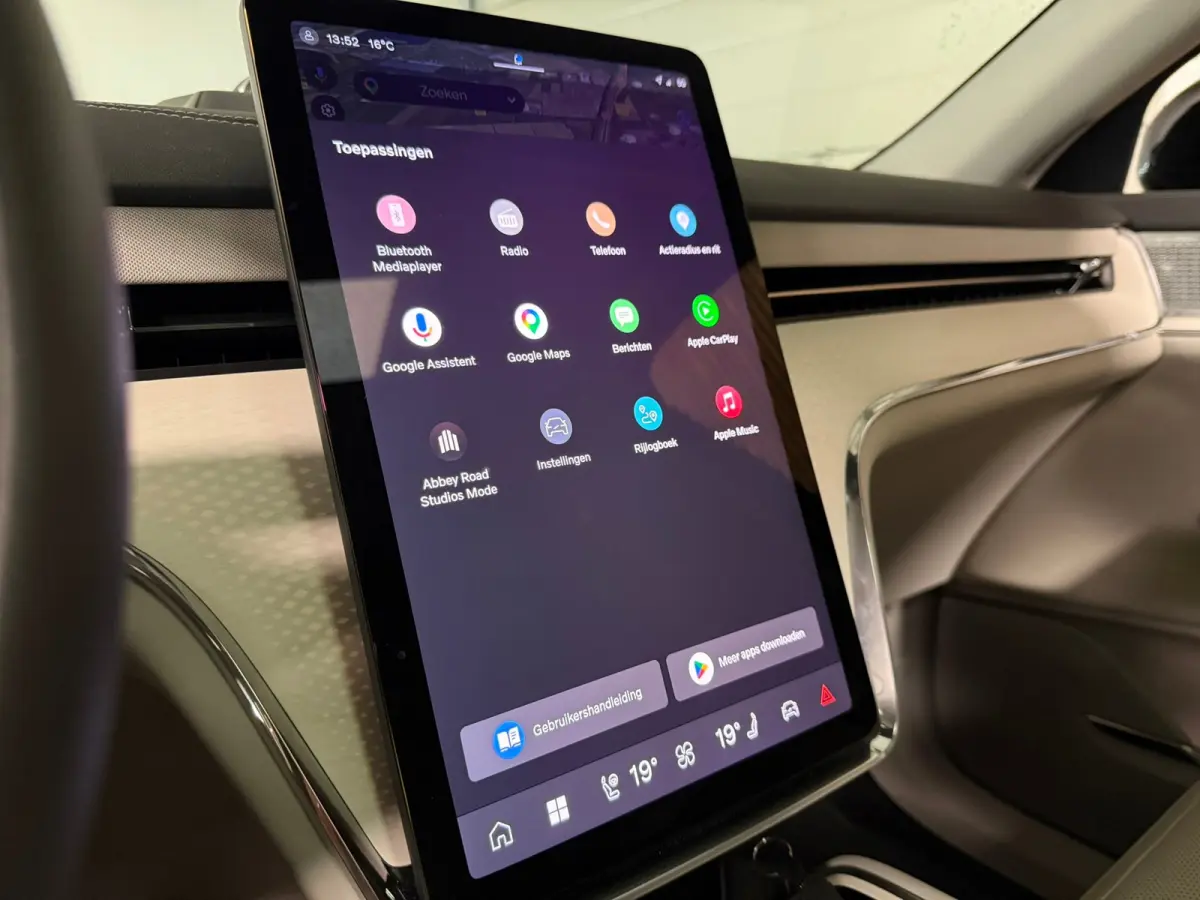 Twin Motor Performance Ultra 7p. 111 kWh | Full Option! | Bowers & Wilkins | Luchtvering | Trekhaak | 360° 3D Camera | Stoelmassage | Head-Up Display | 22 Inch | 517pk | Stoelventilatie | A