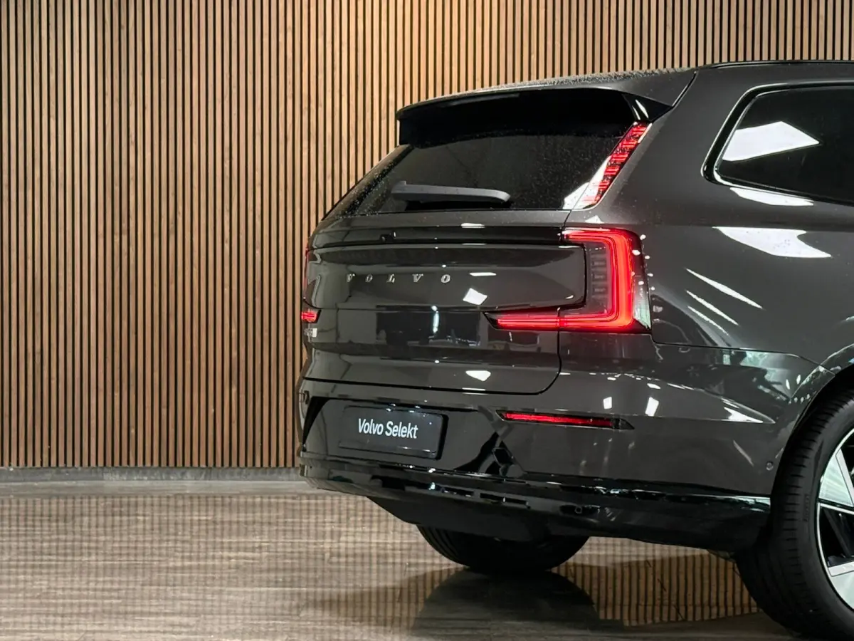 Twin Motor Performance Ultra 7p. 111 kWh | Full Option! | Bowers & Wilkins | Luchtvering | Trekhaak | 360° 3D Camera | Stoelmassage | Head-Up Display | 22 Inch | 517pk | Stoelventilatie | A