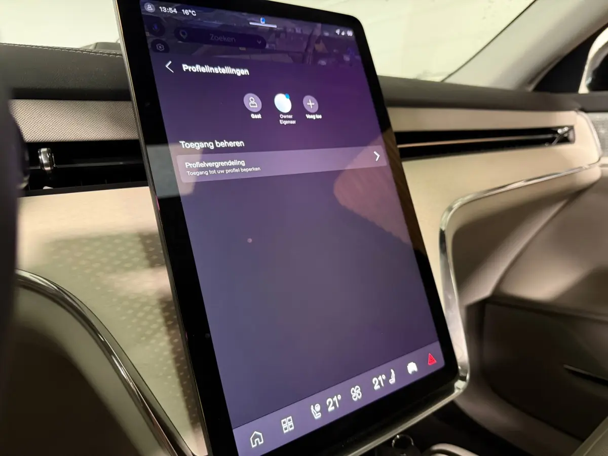 Twin Motor Performance Ultra 7p. 111 kWh | Full Option! | Bowers & Wilkins | Luchtvering | Trekhaak | 360° 3D Camera | Stoelmassage | Head-Up Display | 22 Inch | 517pk | Stoelventilatie | A