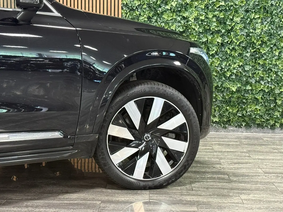 T8 AWD Recharge Plus Bright | Trekhaak | 360 Camera | Harman Kardon | 455pk | Adaptieve Cruise Control | Stoelverwarming voor+achter | Stuurwielverwarming | Schuifdak | Full LED Meesturende 