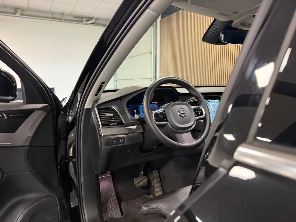 T8 AWD Recharge Plus Bright | Trekhaak | 360 Camera | Harman Kardon | 455pk | Adaptieve Cruise Control | Stoelverwarming voor+achter | Stuurwielverwarming | Schuifdak | Full LED Meesturende 