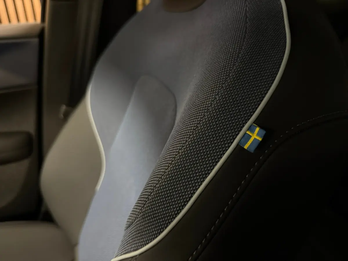 Single Motor Extended Range Plus 69 kWh | 96% SoH | Stoel en Stuurwielverwarming | Adaptieve Cruise Control | Harman Kardon | Parkeercamera | Pilot Assist | BLIS Dode Hoek Detectie  | 19 Inc
