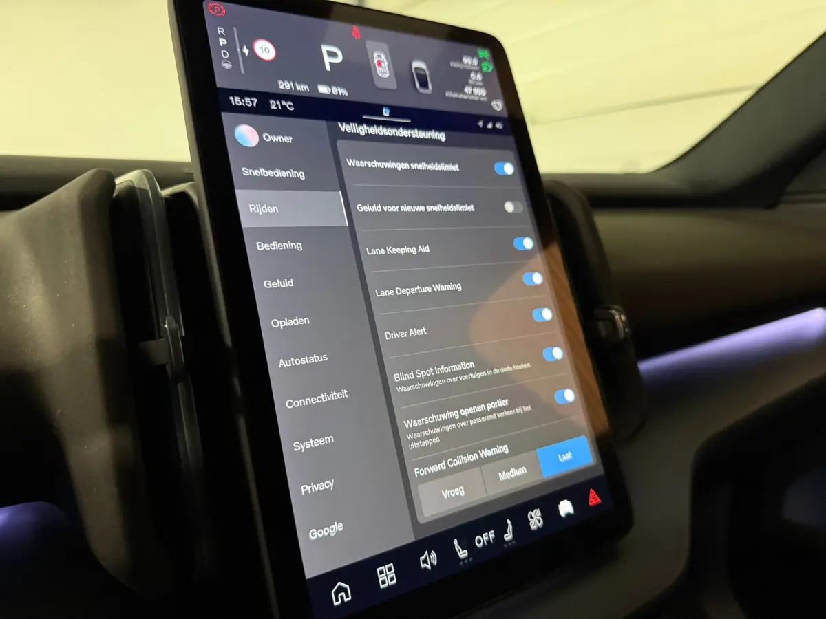 Single Motor Extended Range Plus 69 kWh | 96% SoH | Stoel en Stuurwielverwarming | Adaptieve Cruise Control | Harman Kardon | Parkeercamera | Pilot Assist | BLIS Dode Hoek Detectie  | 19 Inc