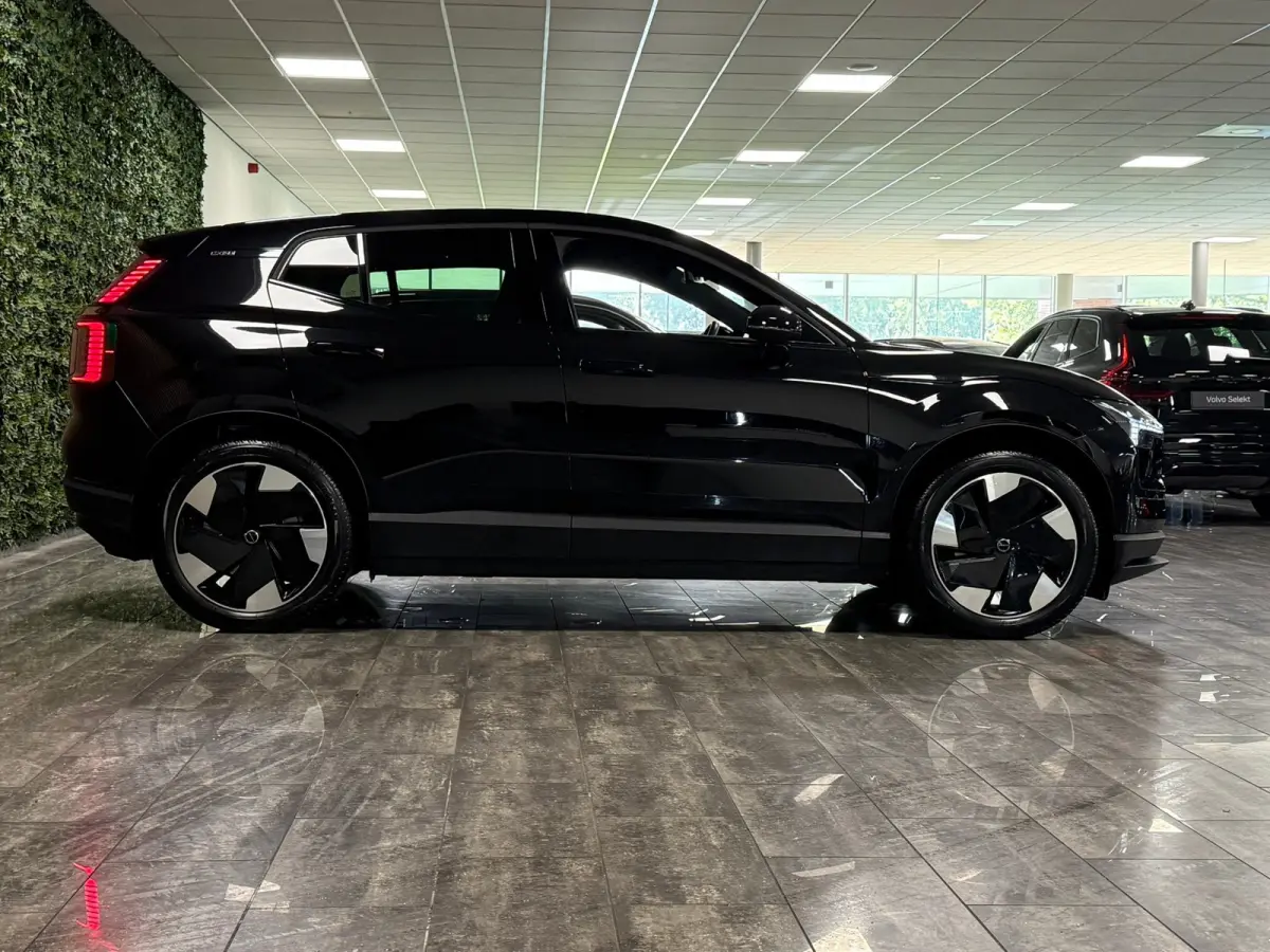 Single Motor Extended Range Plus 69 kWh | 96% SoH | Stoel en Stuurwielverwarming | Adaptieve Cruise Control | Harman Kardon | Parkeercamera | Pilot Assist | BLIS Dode Hoek Detectie  | 19 Inc