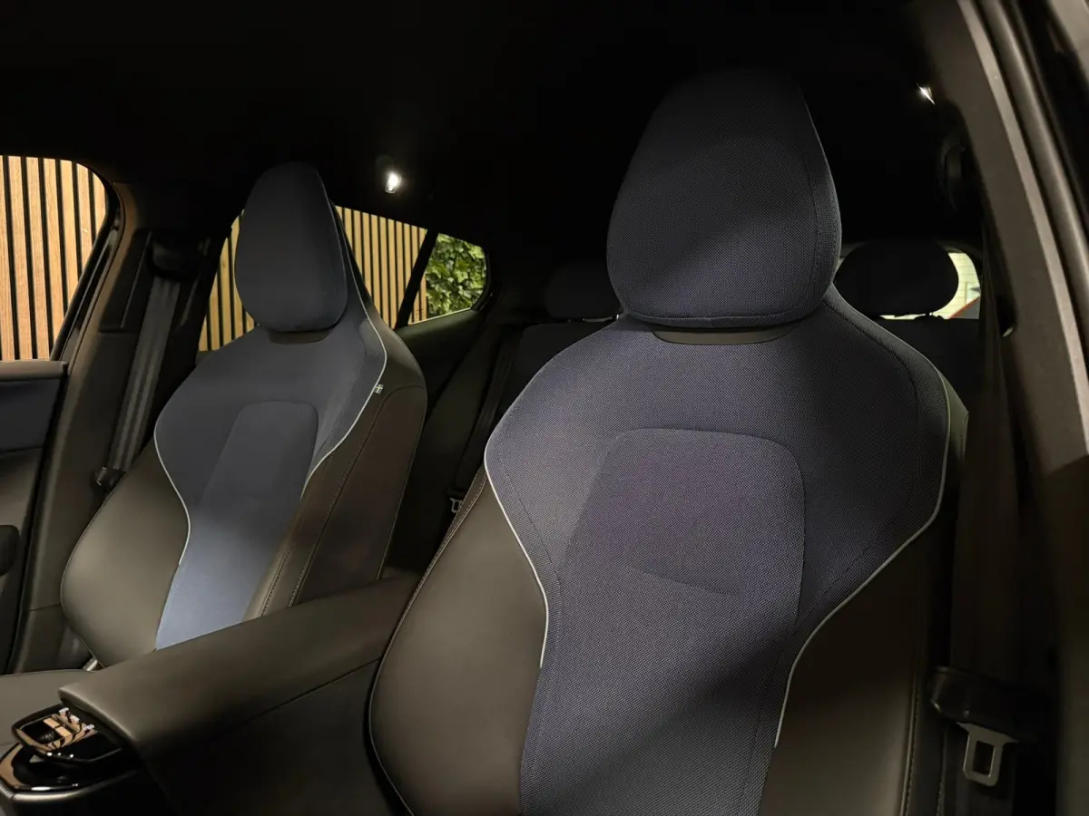 Single Motor Extended Range Plus 69 kWh | 96% SoH | Stoel en Stuurwielverwarming | Adaptieve Cruise Control | Harman Kardon | Parkeercamera | Pilot Assist | BLIS Dode Hoek Detectie  | 19 Inc