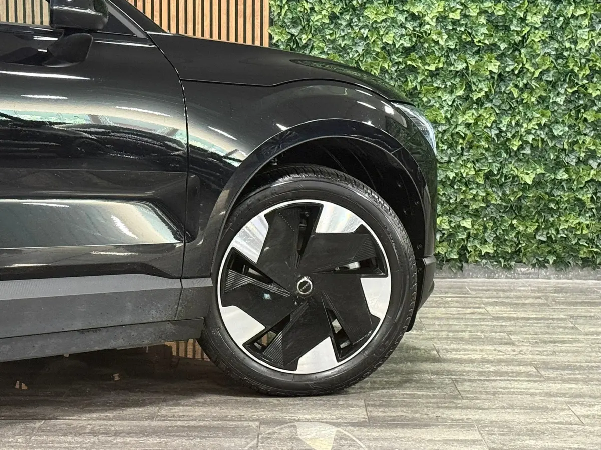 Single Motor Extended Range Plus 69 kWh | 96% SoH | Stoel en Stuurwielverwarming | Adaptieve Cruise Control | Harman Kardon | Parkeercamera | Pilot Assist | BLIS Dode Hoek Detectie  | 19 Inc