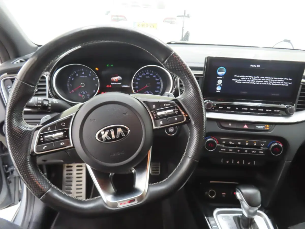 1.5 T-GDi 160PK MHEV GT-Line Edition+Led+Leder+stoel&stuur-verw+Navigatie+Camera = OKT-2021=SUPER PRIJS !!