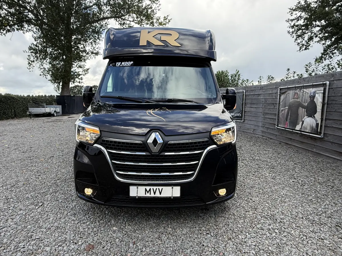 | HORSETRUCK | KRISMAR | CLASSIC 5 | 2021 | AUTOMATIC | EURO 6 | DUB CAB | 5-SEAT | 180PK | L3 | 149.199KM | LUXE | BELGISCH KENTEKEN