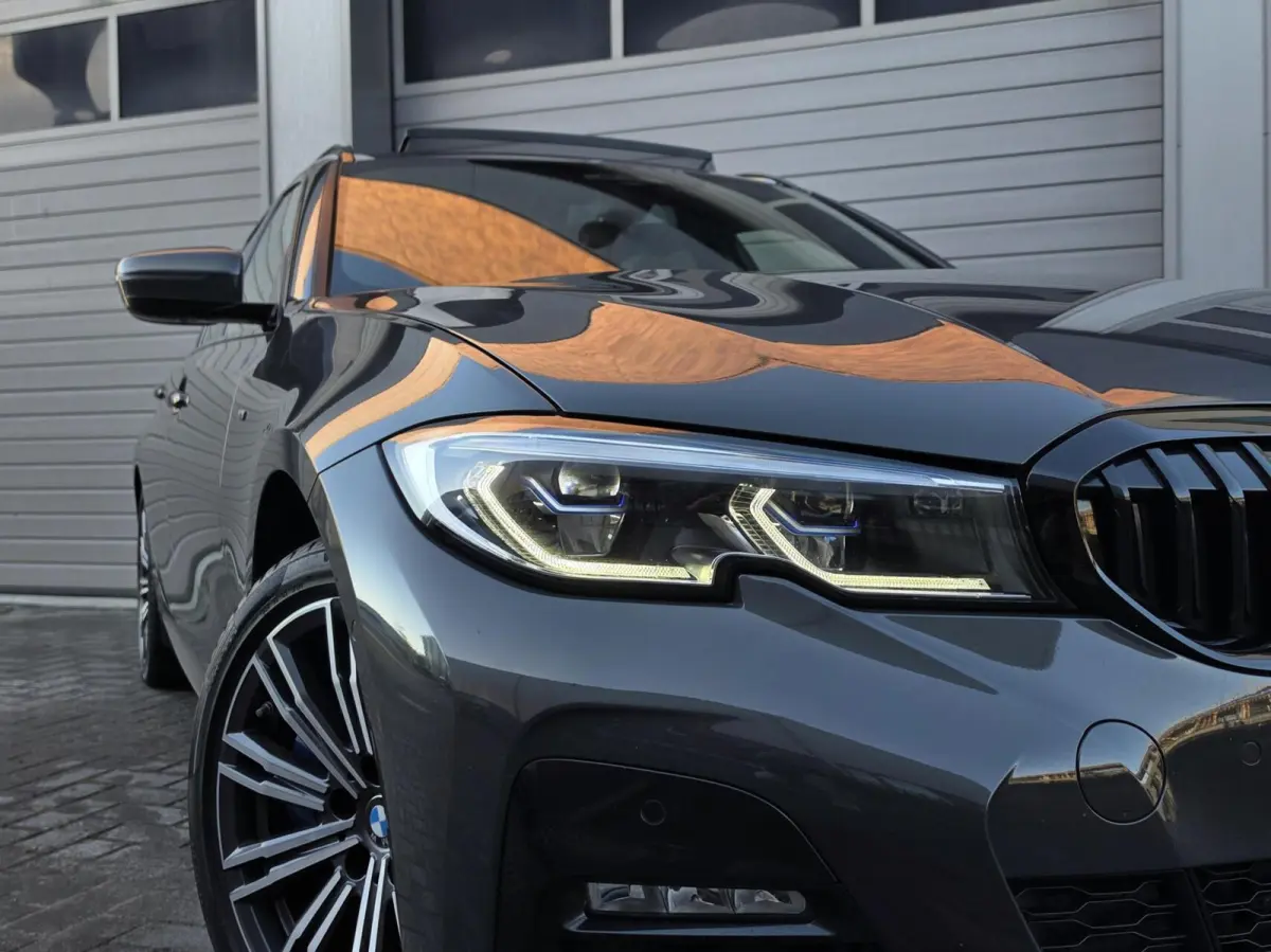 330e xDrive M-Sport/ACC/Laser/Pano/360/Head-Up/Keyless/Sfeer/Dodehoek/Alcantara/Individual-lak/