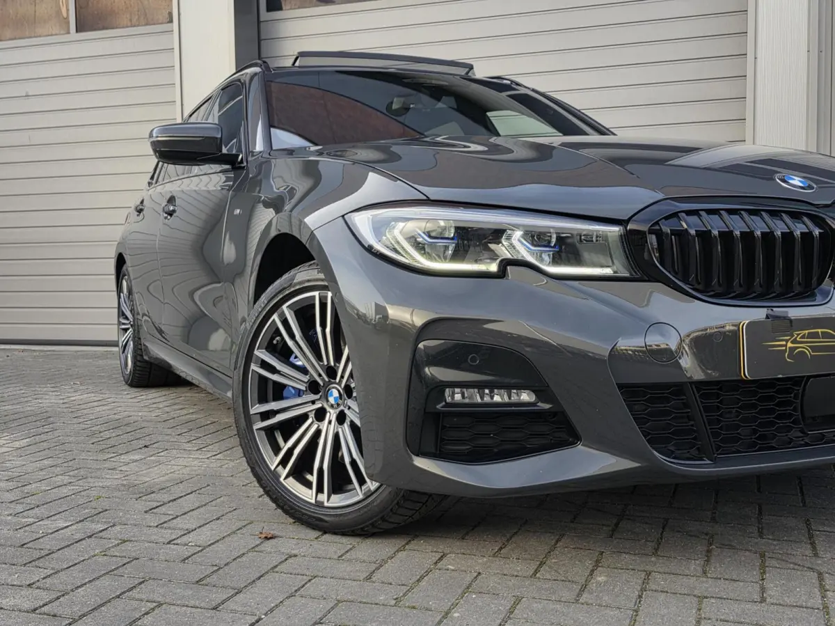 330e xDrive M-Sport/ACC/Laser/Pano/360/Head-Up/Keyless/Sfeer/Dodehoek/Alcantara/Individual-lak/
