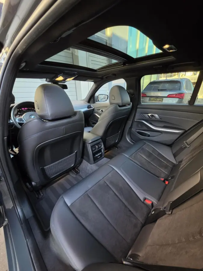 330e xDrive M-Sport/ACC/Laser/Pano/360/Head-Up/Keyless/Sfeer/Dodehoek/Alcantara/Individual-lak/