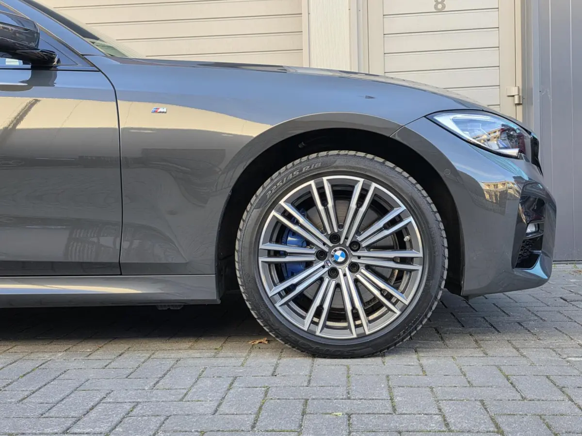 330e xDrive M-Sport/ACC/Laser/Pano/360/Head-Up/Keyless/Sfeer/Dodehoek/Alcantara/Individual-lak/