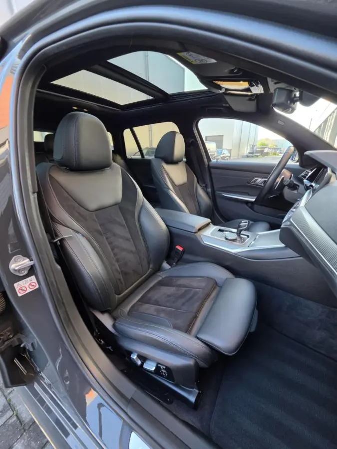 330e xDrive M-Sport/ACC/Laser/Pano/360/Head-Up/Keyless/Sfeer/Dodehoek/Alcantara/Individual-lak/