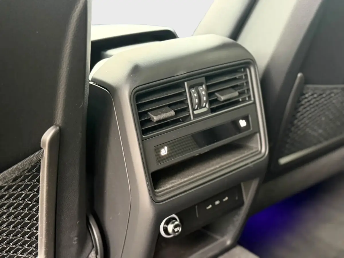 Porsche Cayenne Coupé E-Hybrid Lightweight Sport Package Carbon 22-inch GT Design Inclusief btw