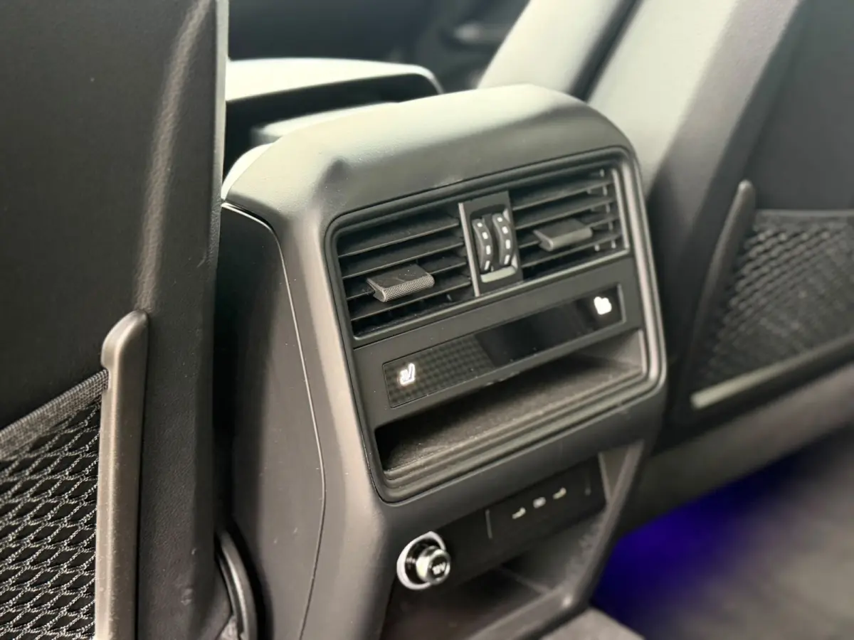 Porsche Cayenne Coupé E-Hybrid Lightweight Sport Package Carbon 22-inch GT Design Inclusief btw