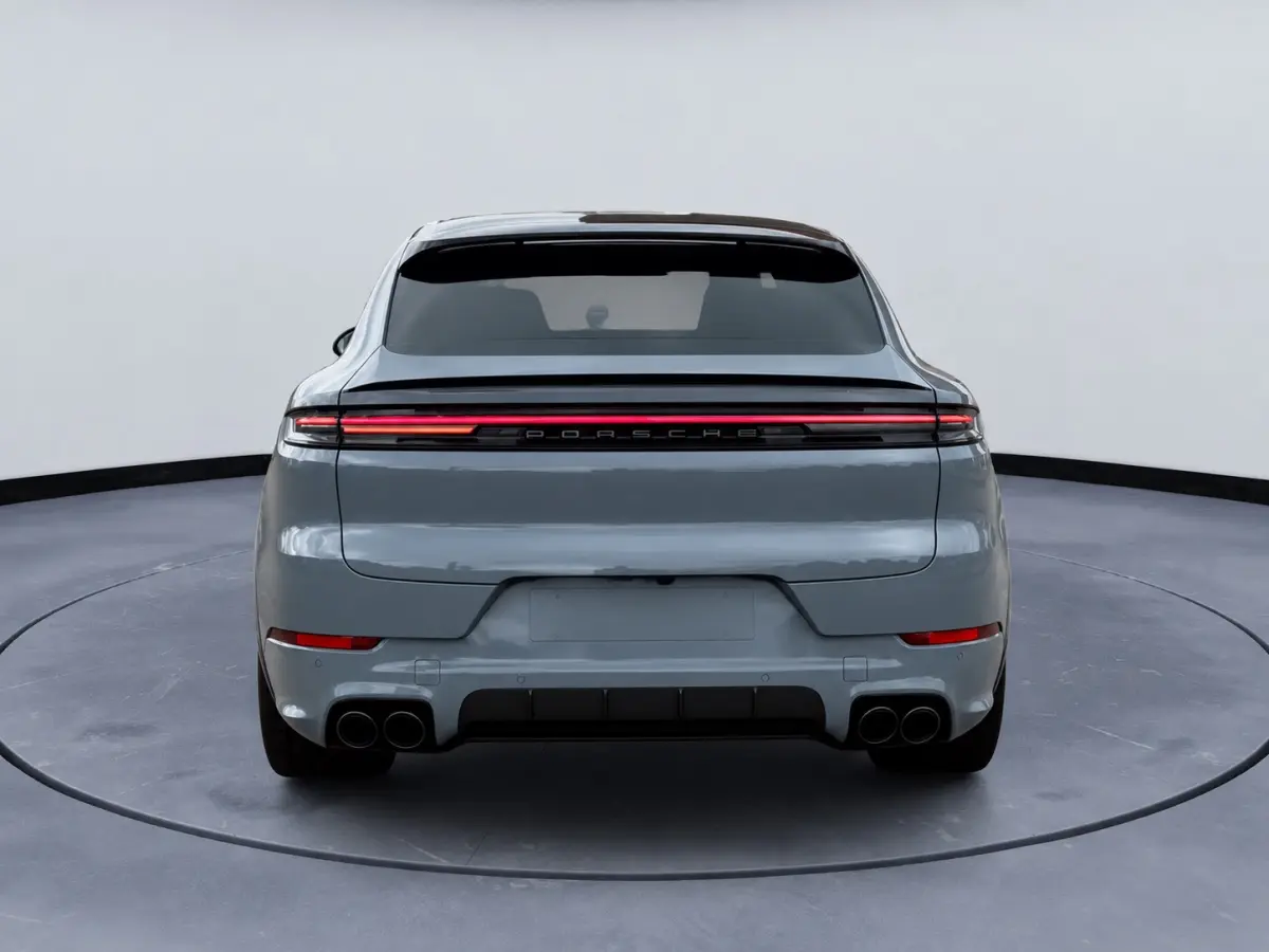 Porsche Cayenne Coupé E-Hybrid Lightweight Sport Package Carbon 22-inch GT Design Inclusief btw