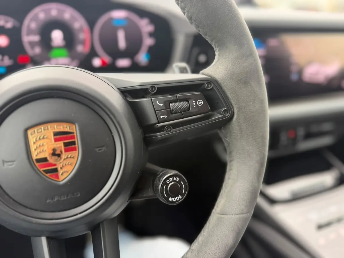 Porsche Cayenne Coupé E-Hybrid Lightweight Sport Package Carbon 22-inch GT Design Inclusief btw