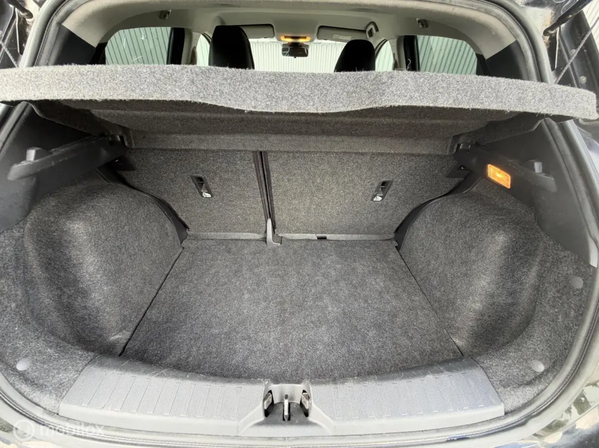 0.9 IG-T Tekna 2018 / Climate / Camera / keyless / Navigatie / NAP