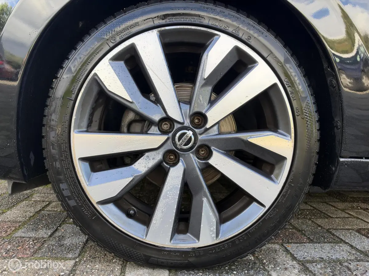 0.9 IG-T Tekna 2018 / Climate / Camera / keyless / Navigatie / NAP