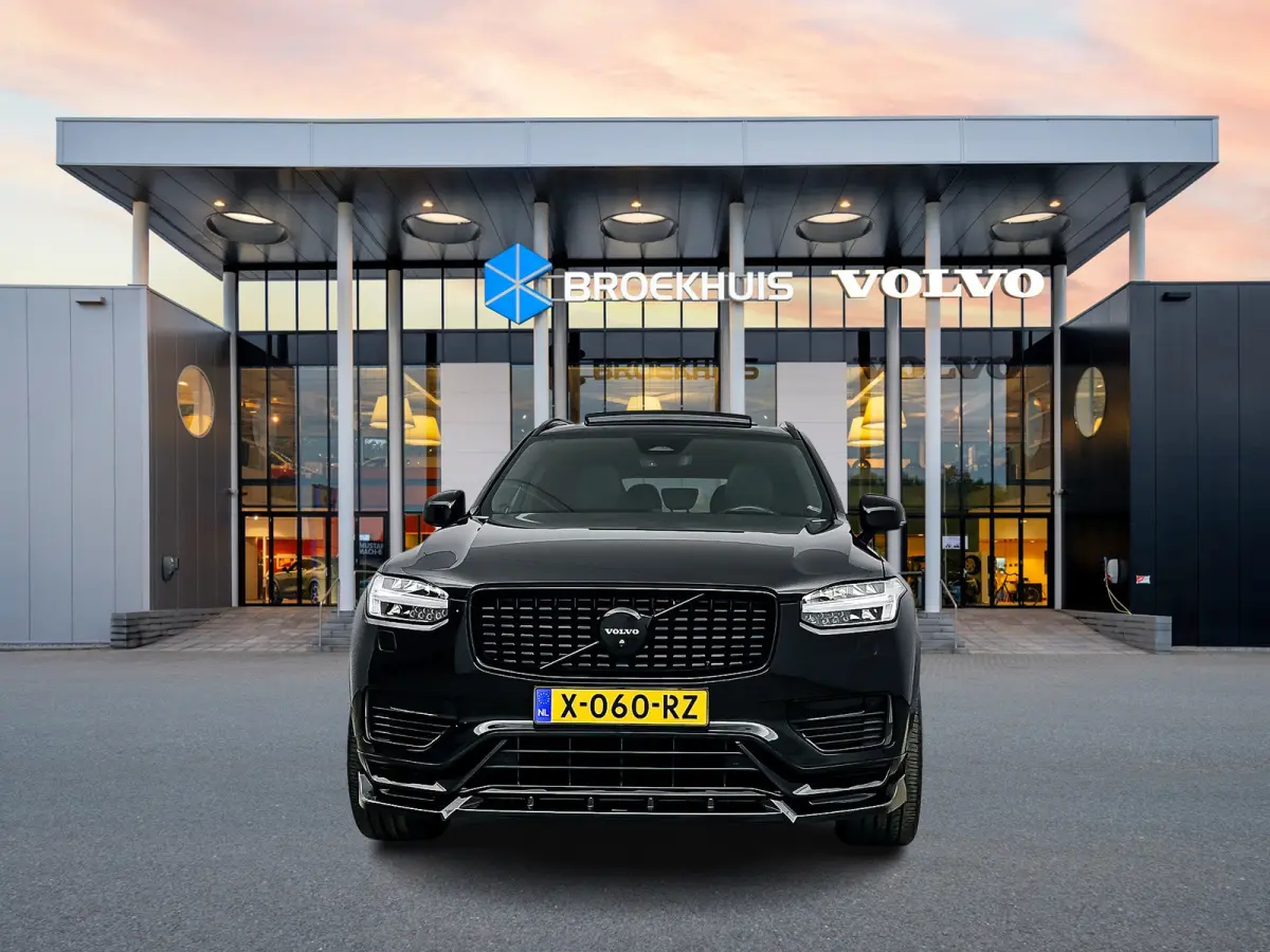 T8 Recharge Ultimate Dark | 22" | Full Styling Pack | Luchtvering | Bowers & Wilkins | Trekhaak | Elektr. verst. Sportstoelen | Head-Up | 360 Camera | Panoramadak