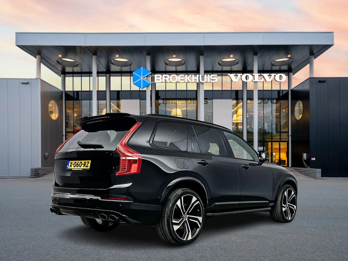 T8 Recharge Ultimate Dark | 22" | Full Styling Pack | Luchtvering | Bowers & Wilkins | Trekhaak | Elektr. verst. Sportstoelen | Head-Up | 360 Camera | Panoramadak