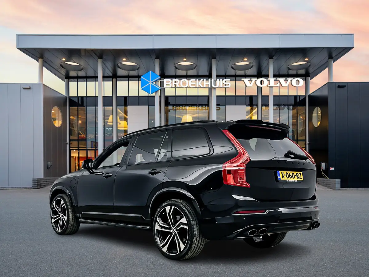 T8 Recharge Ultimate Dark | 22" | Full Styling Pack | Luchtvering | Bowers & Wilkins | Trekhaak | Elektr. verst. Sportstoelen | Head-Up | 360 Camera | Panoramadak