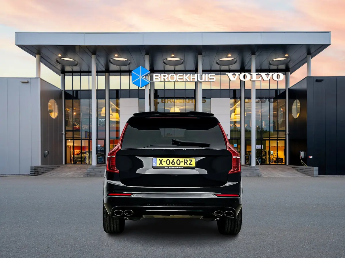 T8 Recharge Ultimate Dark | 22" | Full Styling Pack | Luchtvering | Bowers & Wilkins | Trekhaak | Elektr. verst. Sportstoelen | Head-Up | 360 Camera | Panoramadak