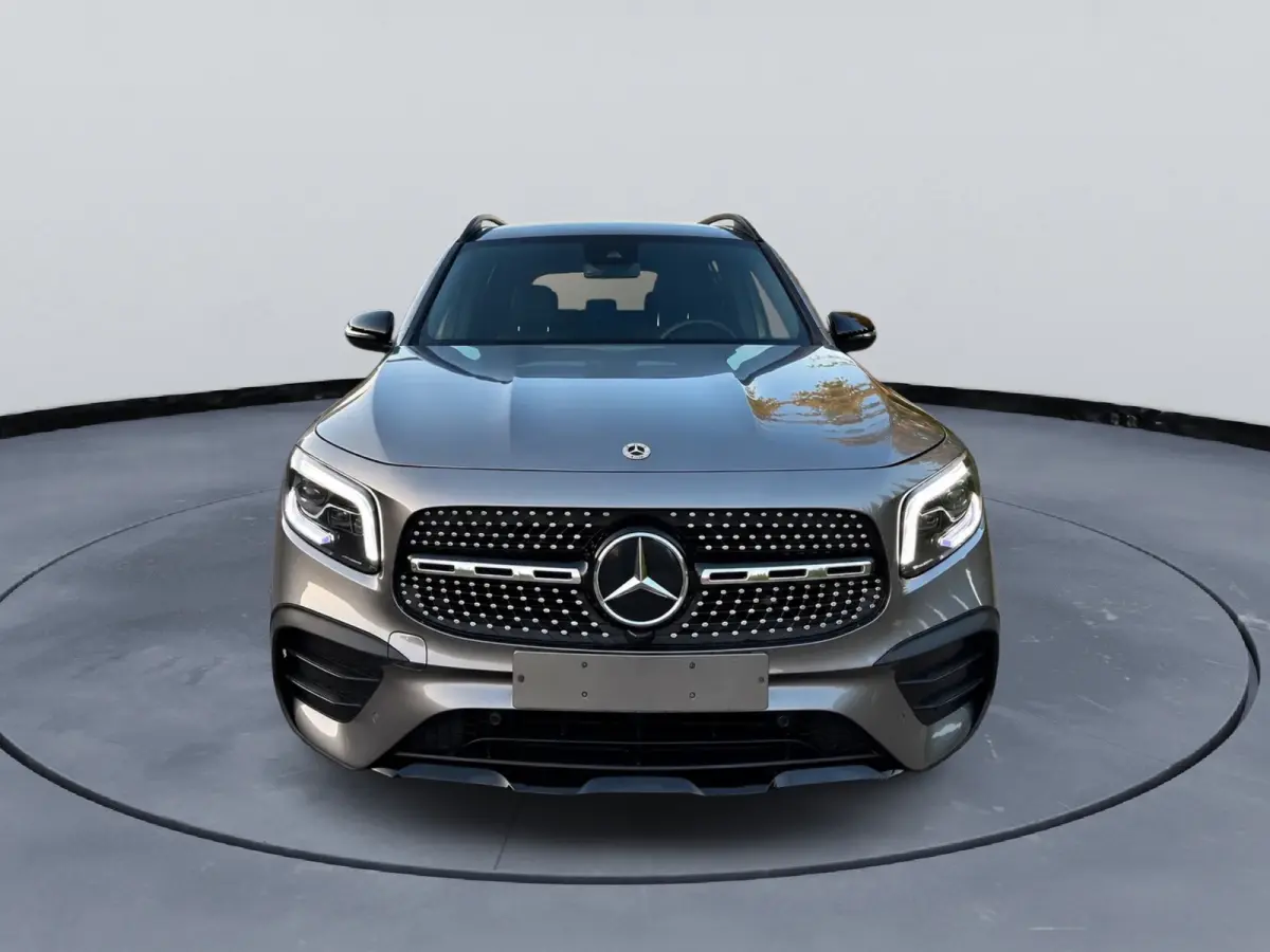 200 AMG Line Panoramadak Nightpakket Elektrisch wegklapbare trekhaak 7-Persoons Multibeam LED 19” AMG Velgen