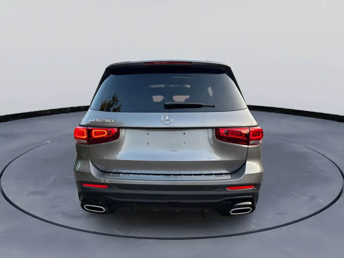 200 AMG Line Panoramadak Nightpakket Elektrisch wegklapbare trekhaak 7-Persoons Multibeam LED 19” AMG Velgen