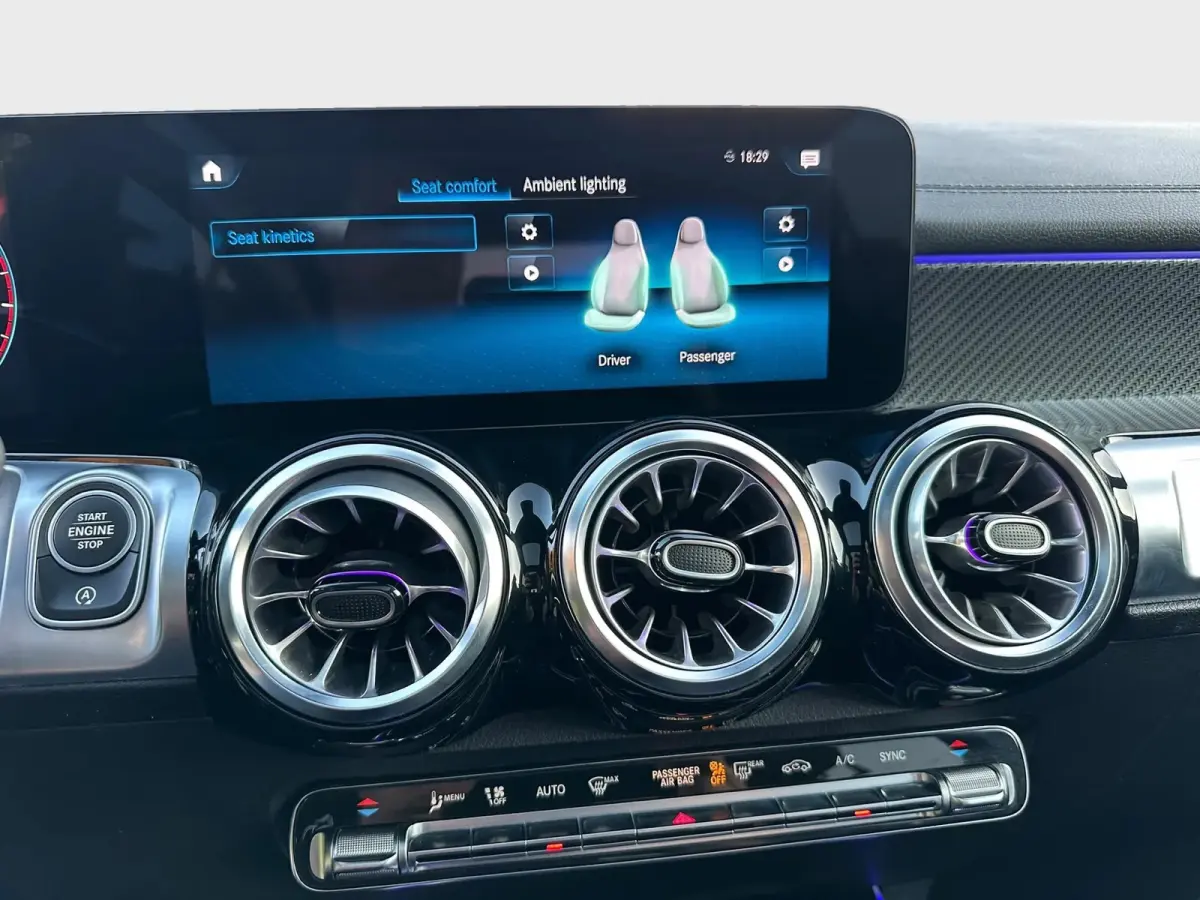 200 AMG Line Panoramadak Nightpakket Elektrisch wegklapbare trekhaak 7-Persoons Multibeam LED 19” AMG Velgen