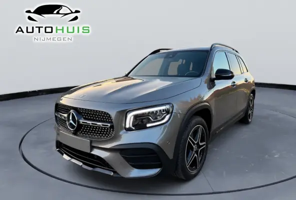200 AMG Line Panoramadak Nightpakket Elektrisch wegklapbare trekhaak 7-Persoons Multibeam LED 19” AMG Velgen