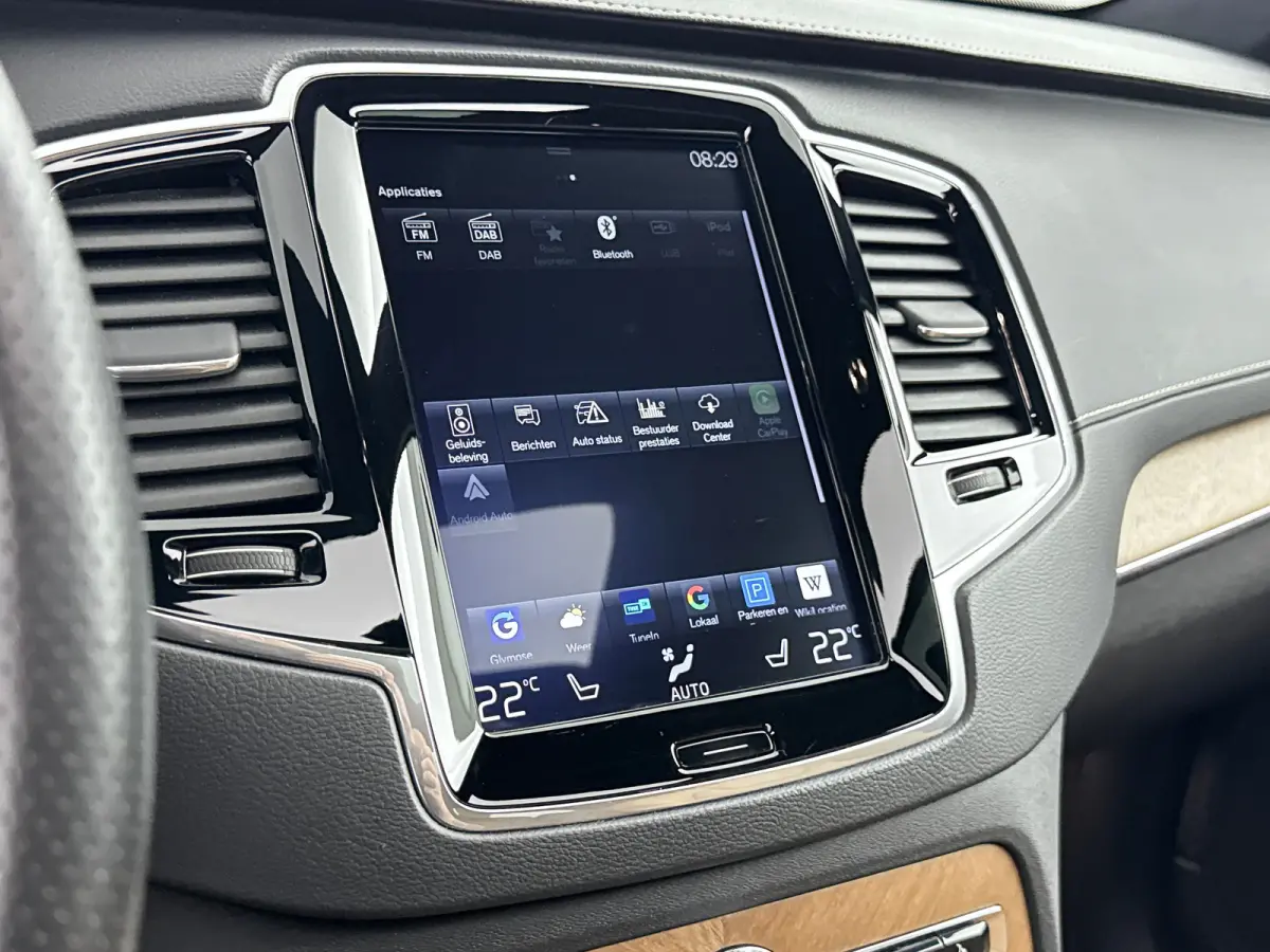 T8 Recharge Inscription | 22" | Luchtvering | Bowers & Wilkins | Geventileerd Nappa | Head-Up | Trekhaak | Leder Dashboard & Dakhemel | Panoramadak |