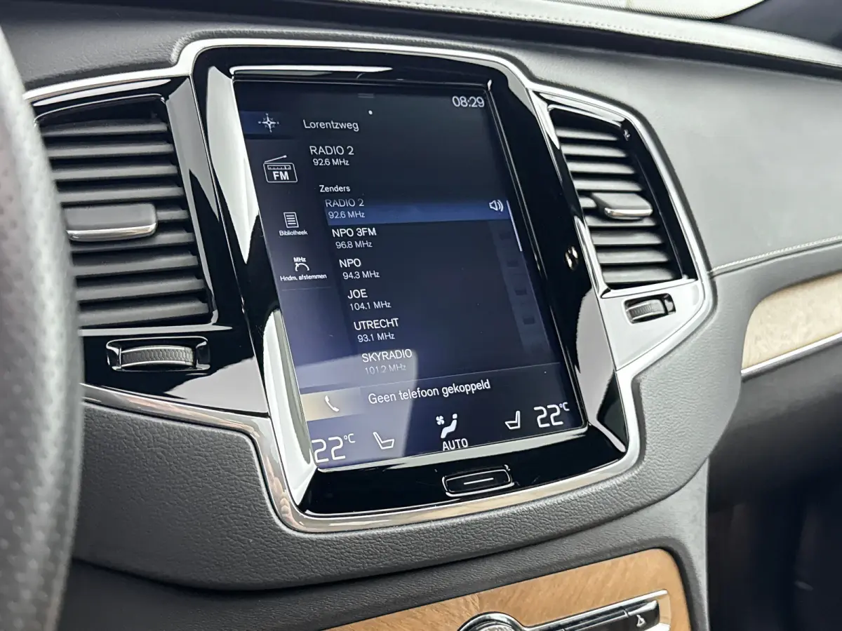 T8 Recharge Inscription | 22" | Luchtvering | Bowers & Wilkins | Geventileerd Nappa | Head-Up | Trekhaak | Leder Dashboard & Dakhemel | Panoramadak |