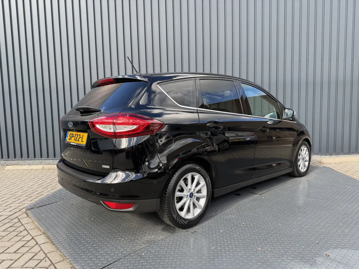 1.5 Titanium | Automaat | Nieuwe distributieriem | 12 mnd. BOVAG Garantie | Rijklaar!!!