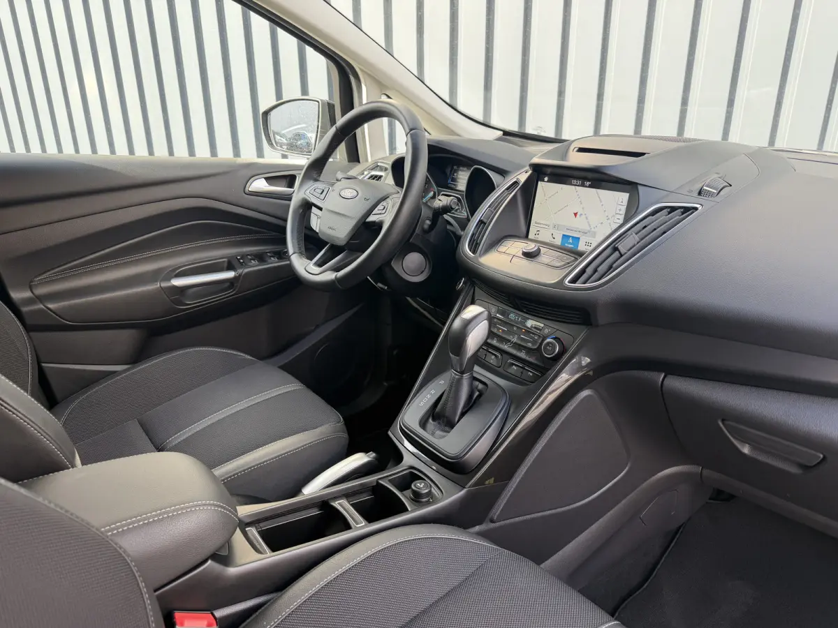 1.5 Titanium | Automaat | Nieuwe distributieriem | 12 mnd. BOVAG Garantie | Rijklaar!!!