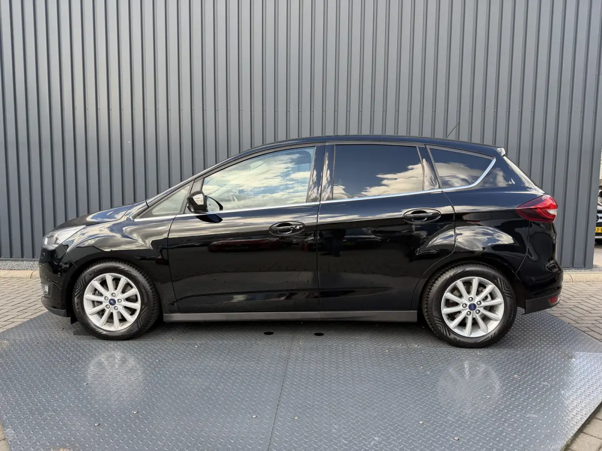 1.5 Titanium | Automaat | Nieuwe distributieriem | 12 mnd. BOVAG Garantie | Rijklaar!!!