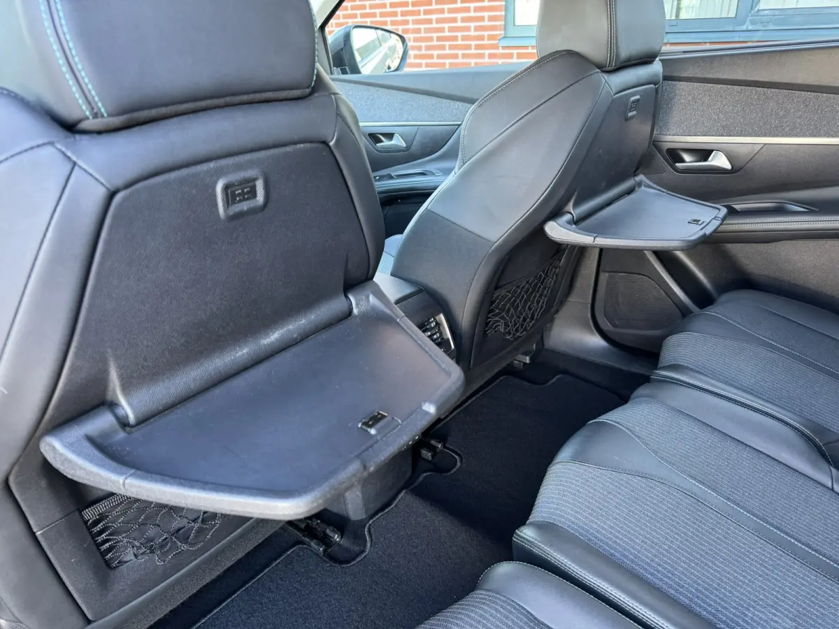 1.2 PureTech Blue Lease Allure 7 Persoons Carplay Navi Camera