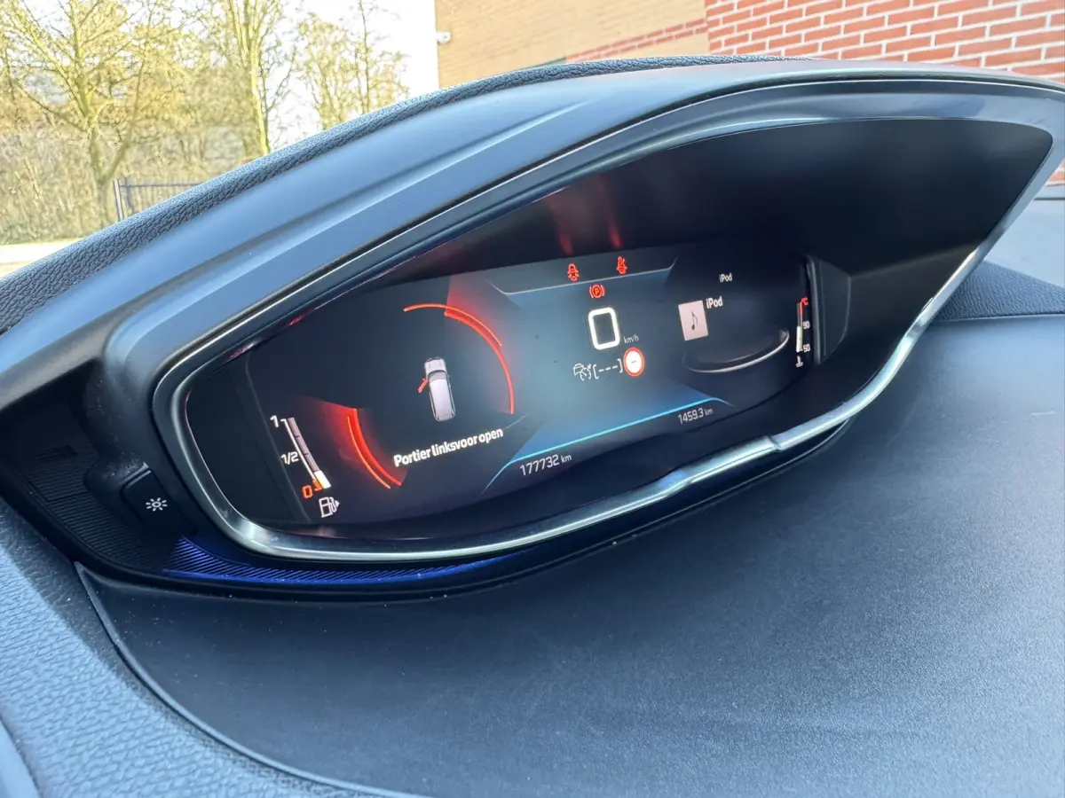 1.2 PureTech Blue Lease Allure 7 Persoons Carplay Navi Camera