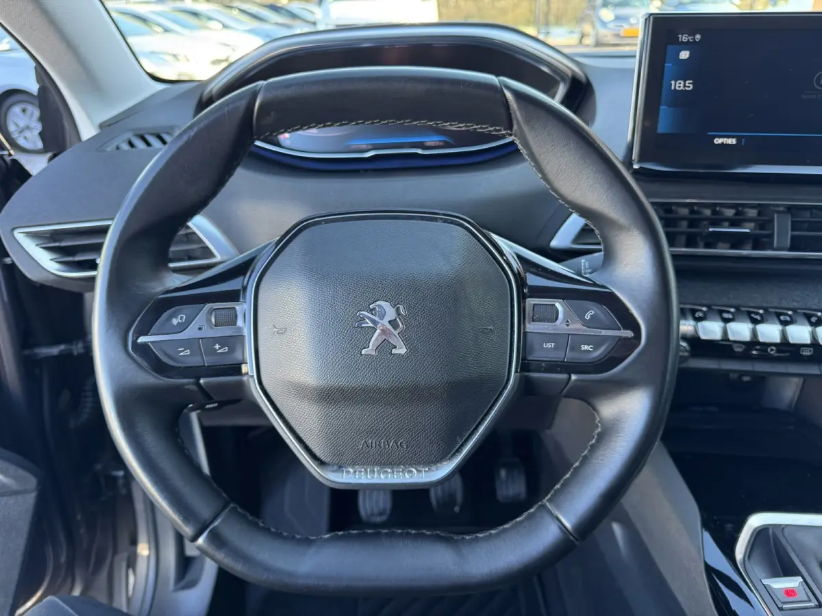 1.2 PureTech Blue Lease Allure 7 Persoons Carplay Navi Camera