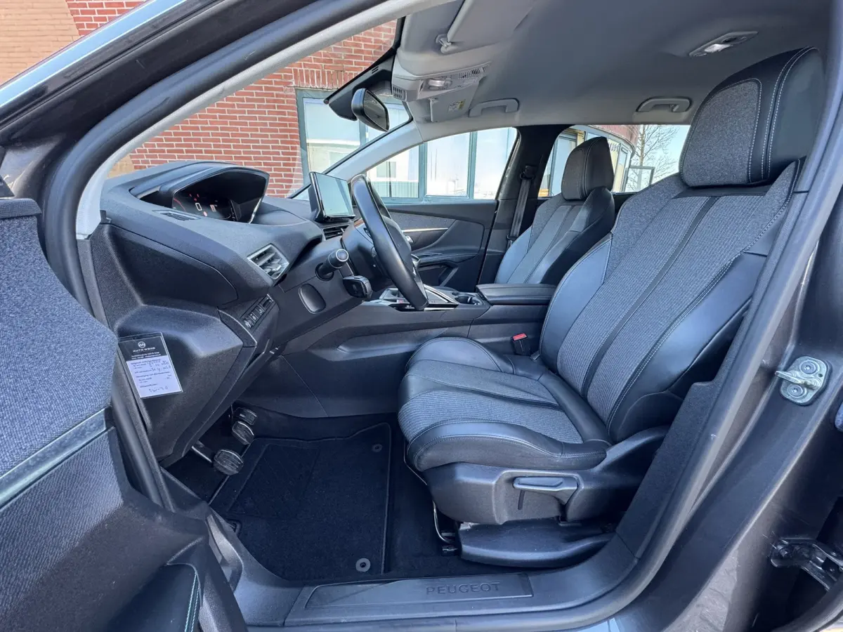 1.2 PureTech Blue Lease Allure 7 Persoons Carplay Navi Camera