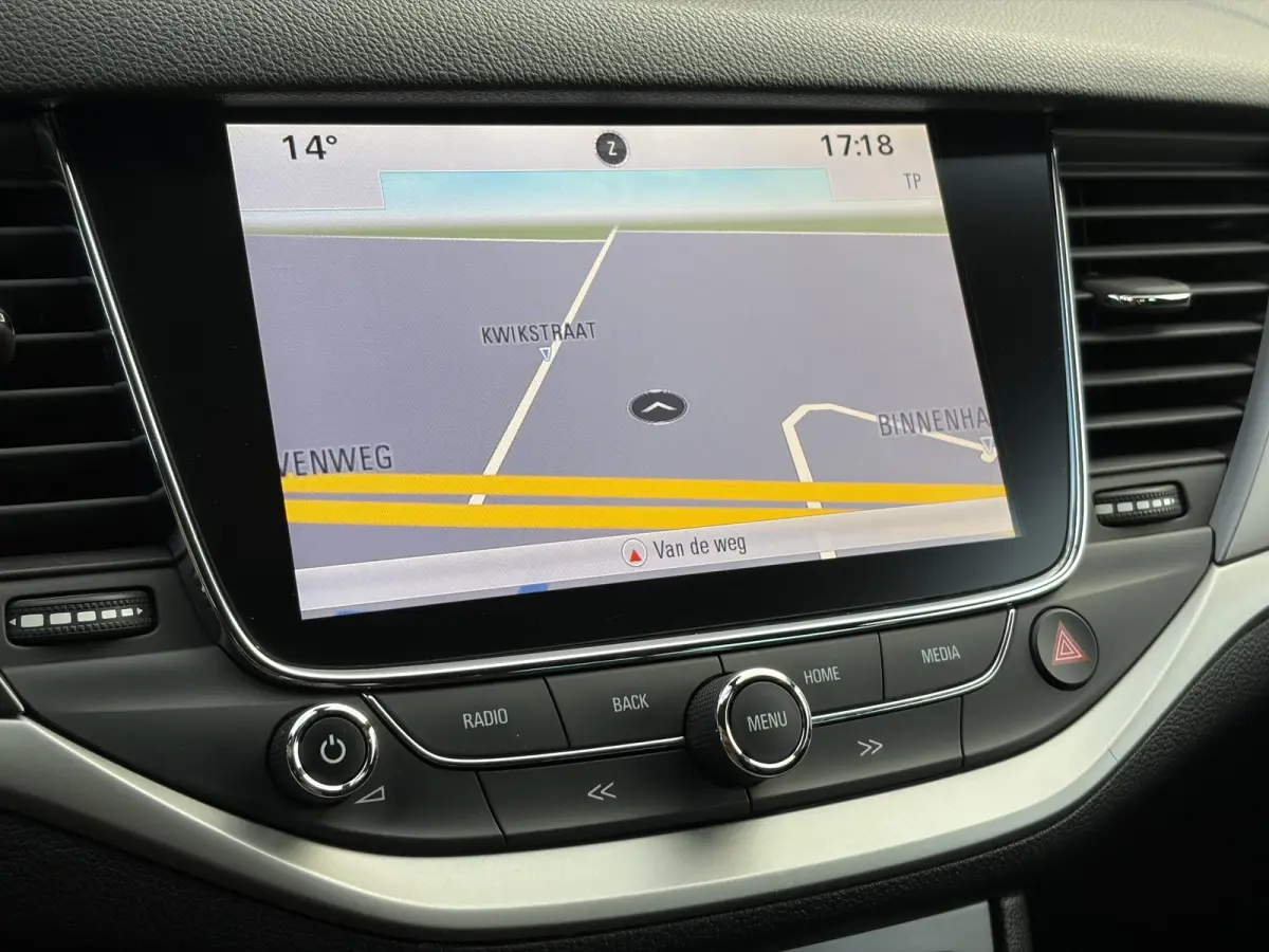 1.0 Online Edition ✓2e Eigenaar✓Trekhaak✓Carplay✓Dealer Onderhouden✓Navi✓105pk✓Pdc V+A✓Clima✓Cruise✓Lm velgen✓N.A.P✓Apk tot 05-2027