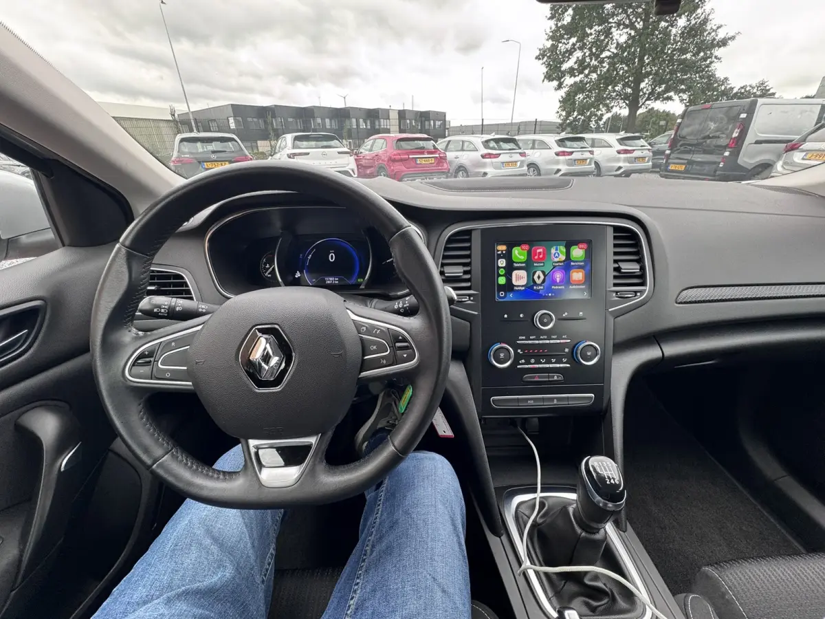 1.5 Blue dCi Limited, Marge, Euro 6, Apple Carplay, PDC,